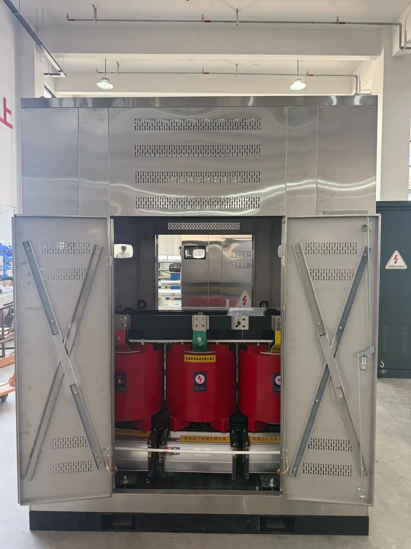 Precision Wiring and Busbar Integration